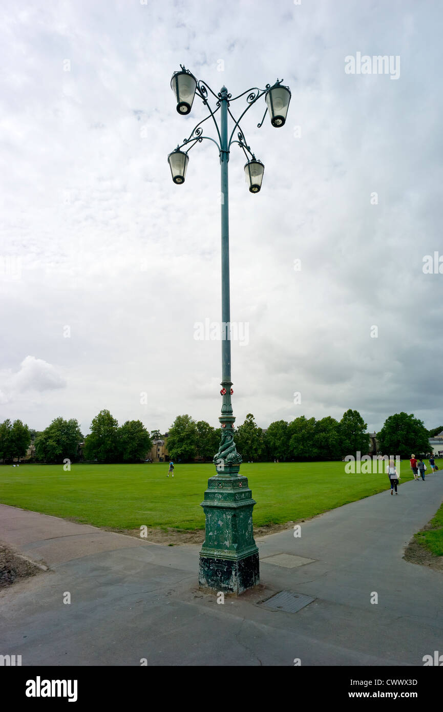 Fourways luce nel centro del pezzo di Parkers Cambridge Foto Stock