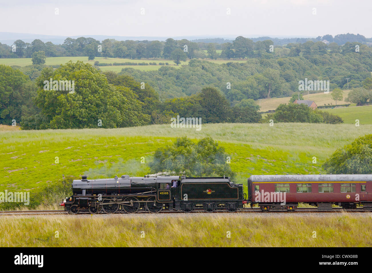 LMS Stanier Class 5 4-6-0 45305 treno a vapore vicino Duncowfold, Cumwhinton, accontentarsi di linea di Carlisle, Eden Valley, Cumbria, Inghilterra Foto Stock