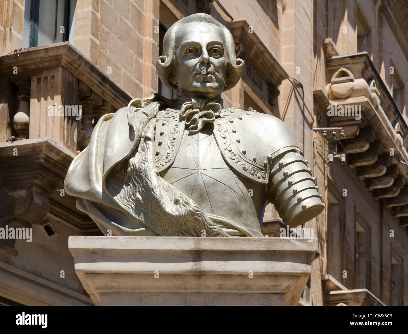 Busto di Ferdinand von Hompesch, Grand Master 1797-1798 nel quadrato a Zabbar, isola di Malta, Mare Mediterraneo. Foto Stock