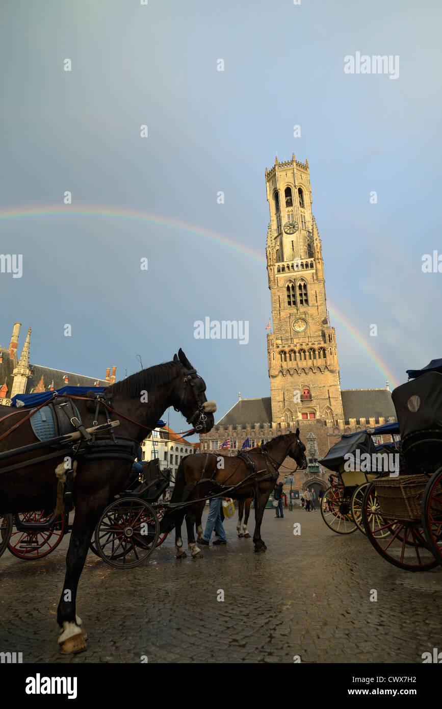 Belfry,Piazza del Mercato di Bruges,Belgio Foto Stock