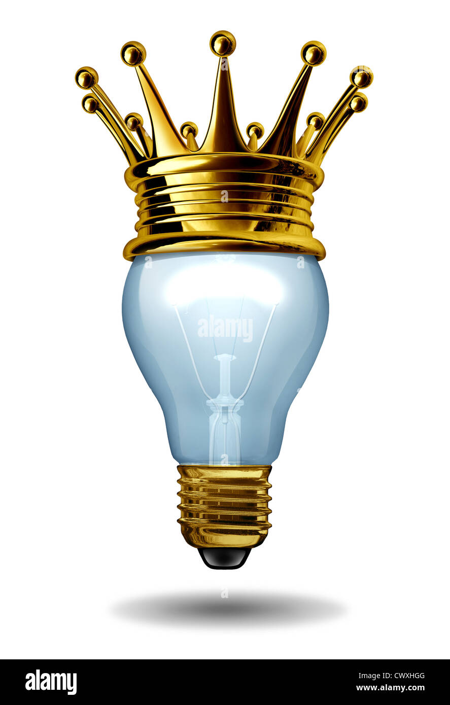 Idee migliori concetto con una lampadina e una corona d'oro come icona di vincere la creatività e innovazione da un inventare la mente e progettazione pensare come una strategica filosofia aziendale per il futuro successo dell'azienda. Foto Stock