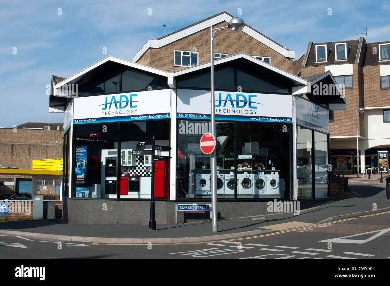 Insolitamente-shop sagomato in Market Street, Warwick, Warwickshire, Regno Unito Foto Stock