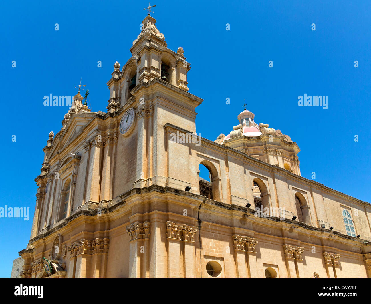 Mdina, la Cattedrale di St Paul, centrale di Malta, Mare Mediterraneo. Foto Stock