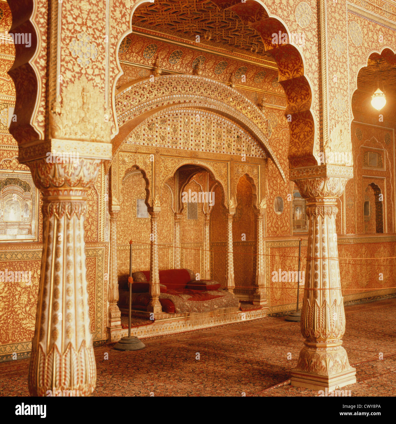 Sala del Trono Lalgarh Palace, Bikaner, Rajasthan, India Foto Stock