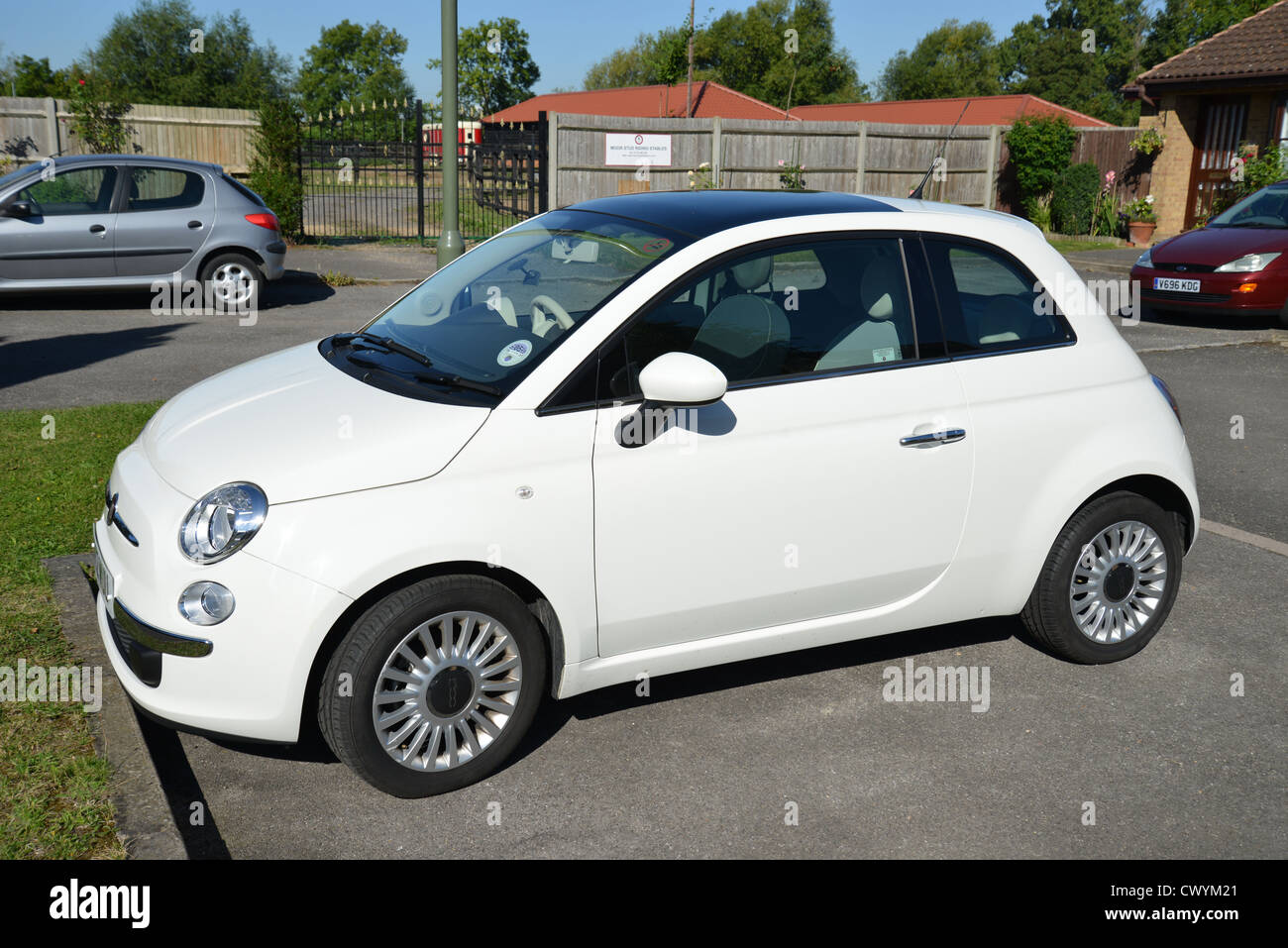 Nuova Fiat 500 automobile berlina, bagno, Somerset, Inghilterra, Regno Unito Foto Stock