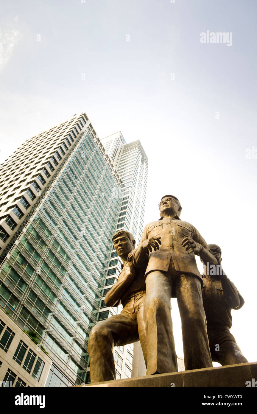 Ninoy Aquino monumento in Makati, finanza centro delle Filippine, dell'Asia. Foto Stock