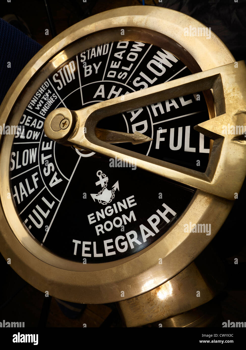 Full Steam Ahead, una nave in ottone il telegrafo in pieno la posizione in avanti Foto Stock