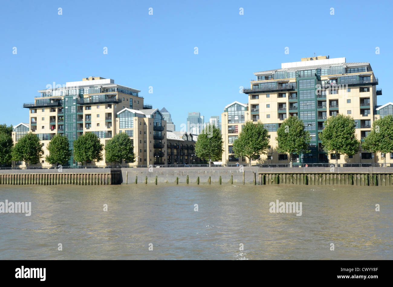 Riverside moderni sviluppi, London, Regno Unito Foto Stock