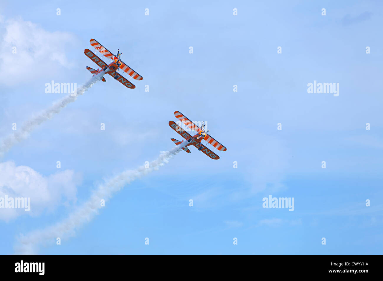 Breitling Wingwalkers, Boeing Super Stearman modello di aeroplano 75 piano bi a Bournemouth air show 2012 Foto Stock