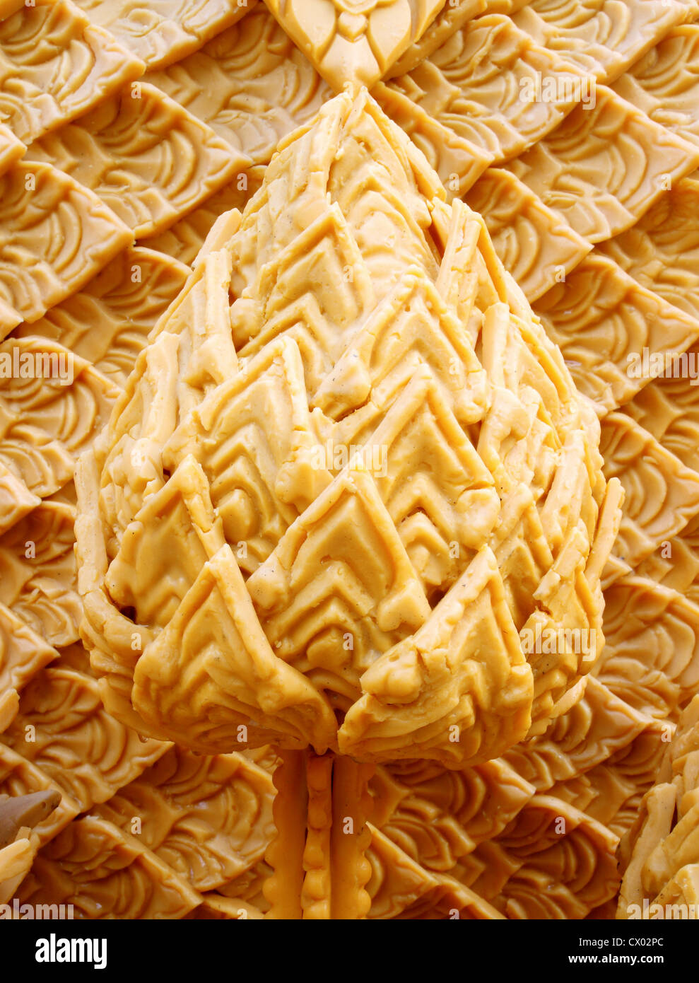 Candela carving con Bud lotus forma Foto Stock