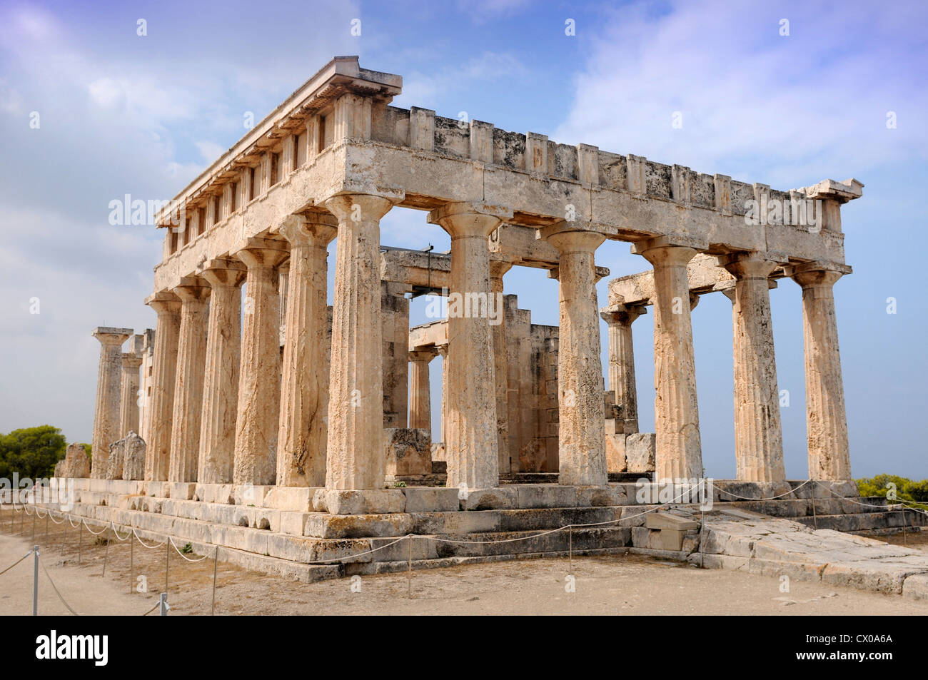 Il Tempio di Aphaia o Afea sull'isola greca di Egina Foto Stock