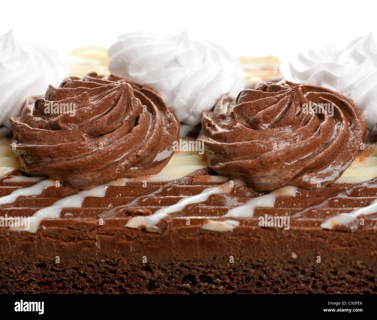 Scuri e bianchi torta al cioccolato ,Close Up Foto Stock