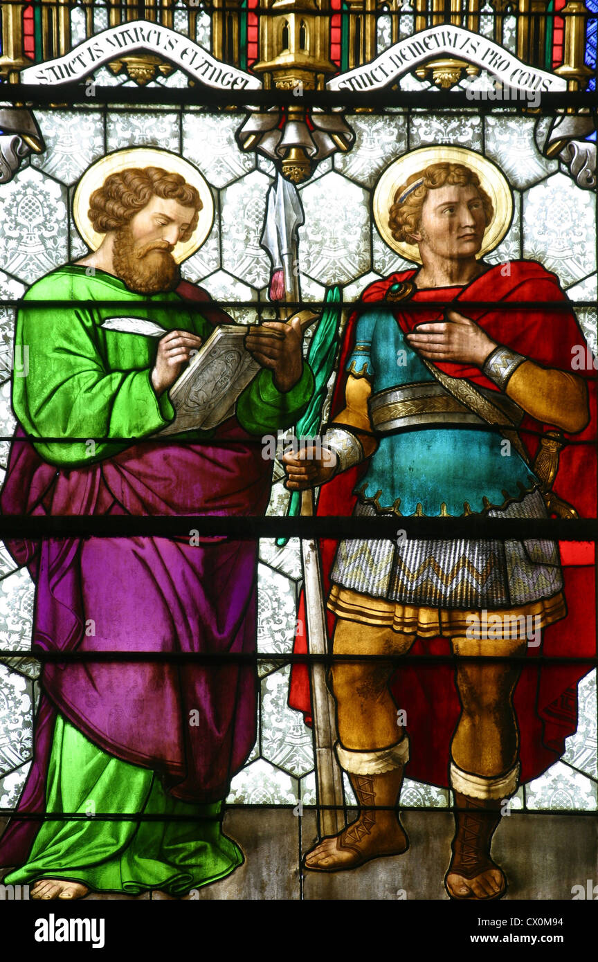 San Marco e San Demetrio, vetrate nella cattedrale di Zagabria Foto Stock
