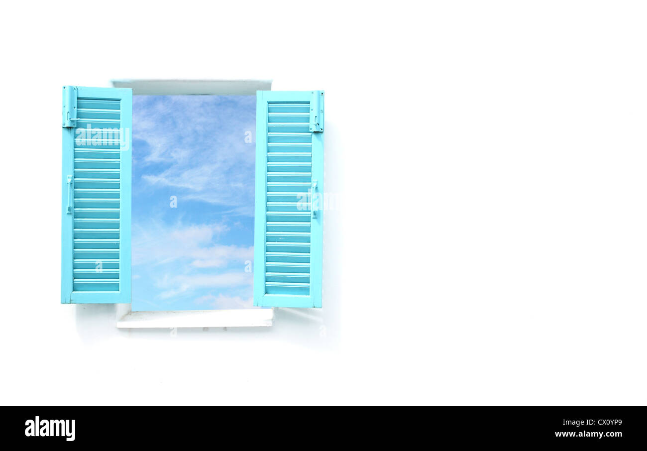 In stile greco con windows blue sky view e la parete vuota per il testo Foto Stock