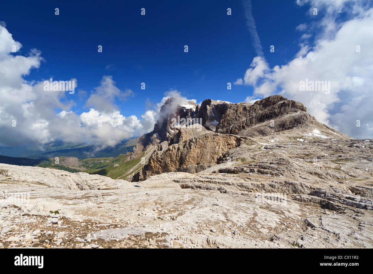 Vista estiva del Cimon della Pala di picco, Pale di San Martino, Trentino, Italia Foto Stock