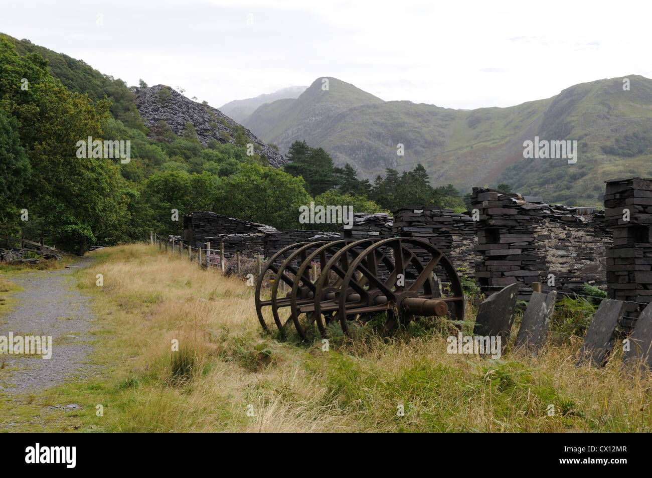 Vecchia cava lavorazioni Dinorwic cava di ardesia Llanberis Gwynedd in Galles Cymru REGNO UNITO GB Foto Stock Vecchia cava lavorazioni Dinorwic cava di ardesia Llanberis Gwynedd in Galles Cymru REGNO UNITO GB Foto Stock