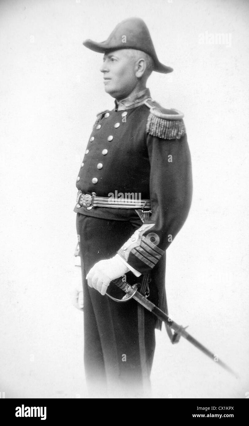 Royal Navy capitano in abito completo uniforme del Vittoriano e epoca edoardiana. Foto Stock