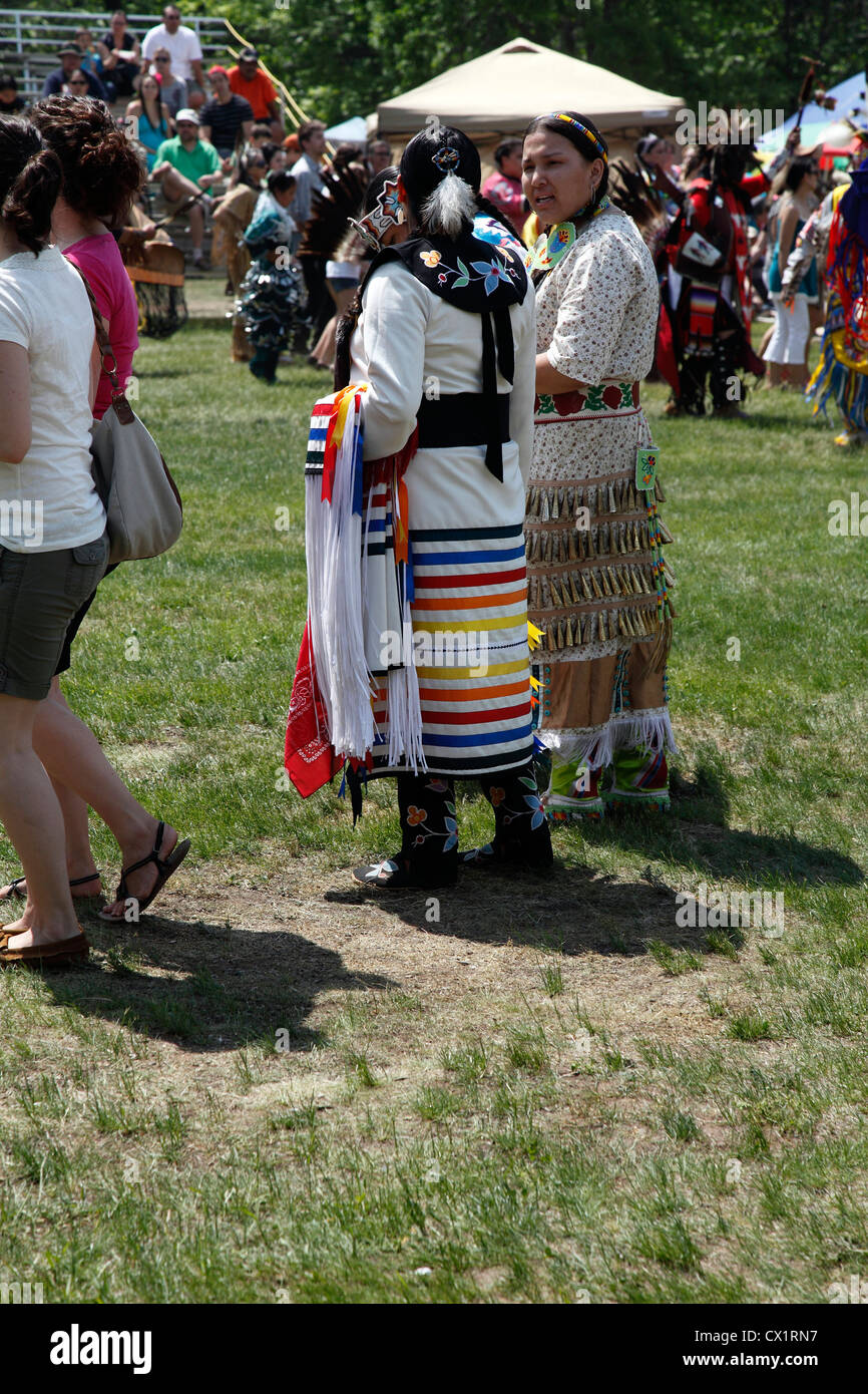 Le Prime Nazioni Canadesi, la trentaseiesima Odawa annuale Festival della cultura aborigena tradizionale & Pow Wow Ottawa in Canada, 26 maggio 2012 Foto Stock