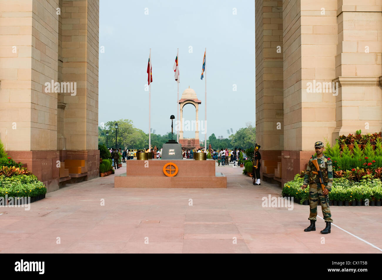 Soldato di guardia presso l'India Gate, New Delhi Foto Stock