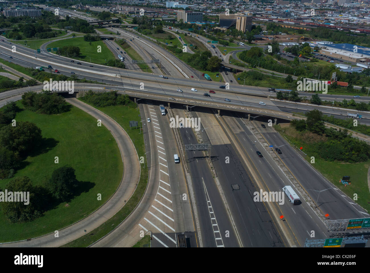 Panoramiche, antenne, del New Jersey, Newark, dall'aereo all'autostrada, urbanismo america spesa pubblica Foto Stock