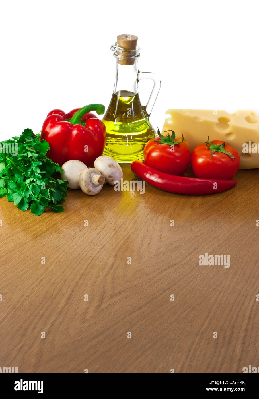 Tabella vuota con ingredienti e lo spazio per la tua insalata o pizza Foto Stock