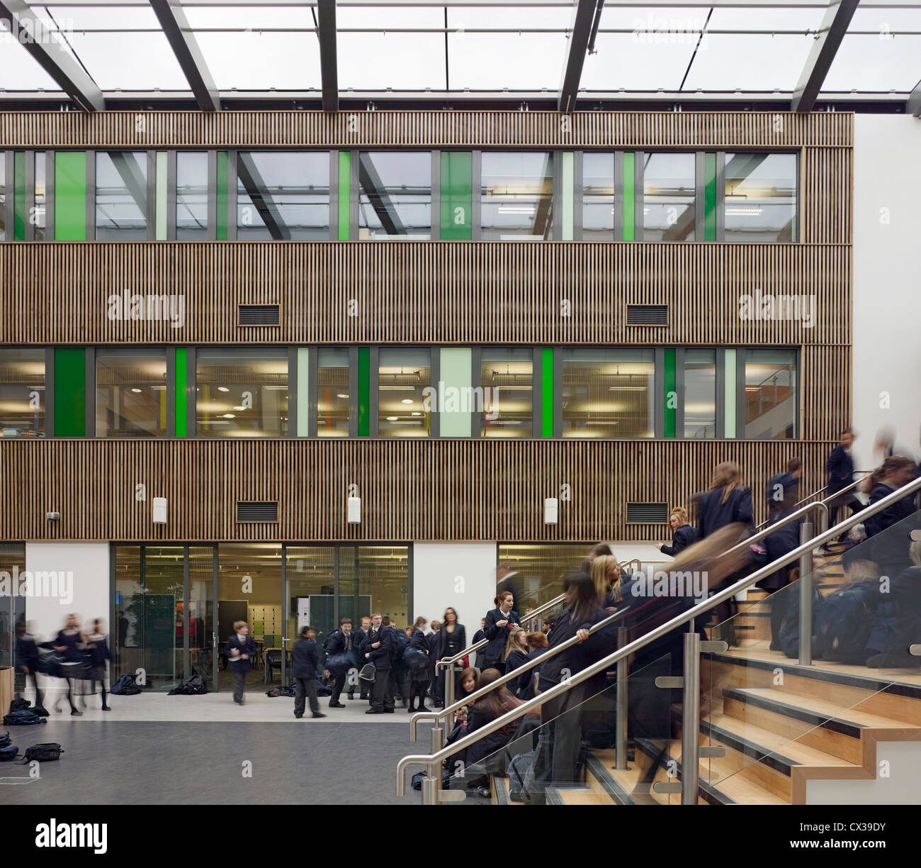 Stanley Park High School, Sutton, Regno Unito. Architetto: Haverstock Associates LLP, 2011. Foto Stock
