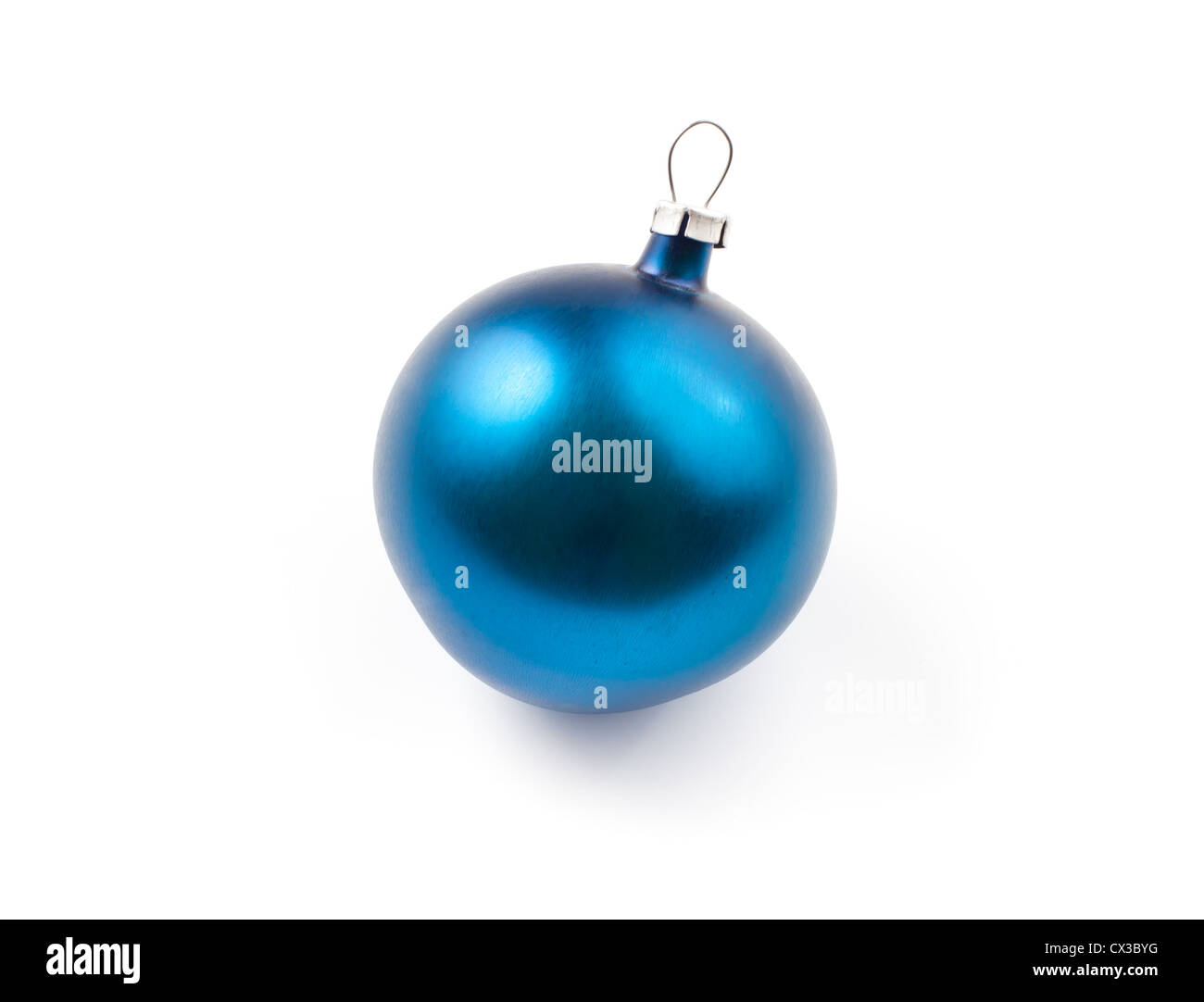 Albero di natale decorazione sfera blu isolato Foto Stock