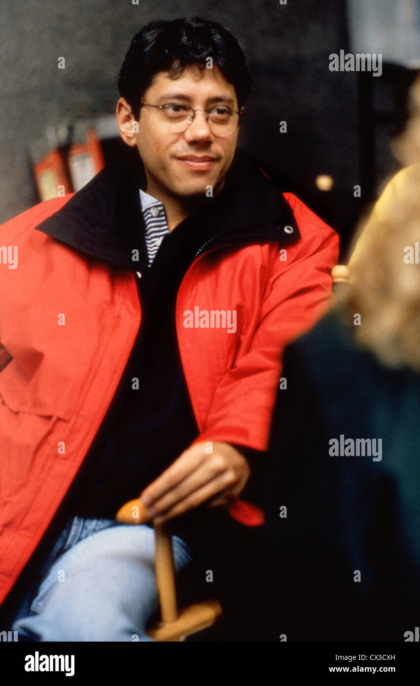DEAN DEVLIN (verticale) PRODUTTORE SUL SET 'Godzilla' DDEV 001 COLLEZIONE MOVIESTORE LTD Foto Stock