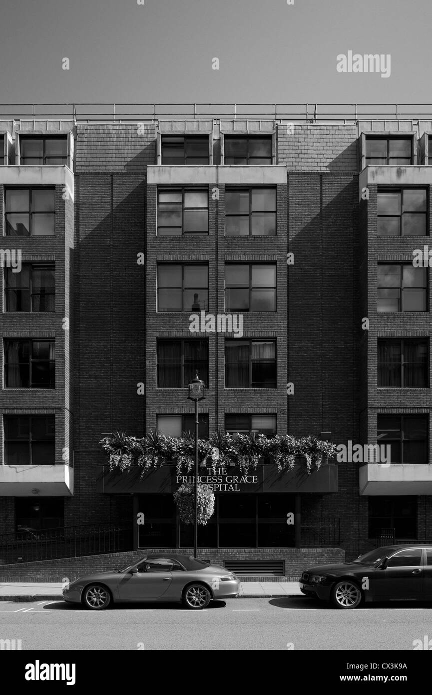 Il Centro Ospedaliero Princesse Grace, Londra, Regno Unito. Architetto: Richard Seifert, 1977. Foto Stock