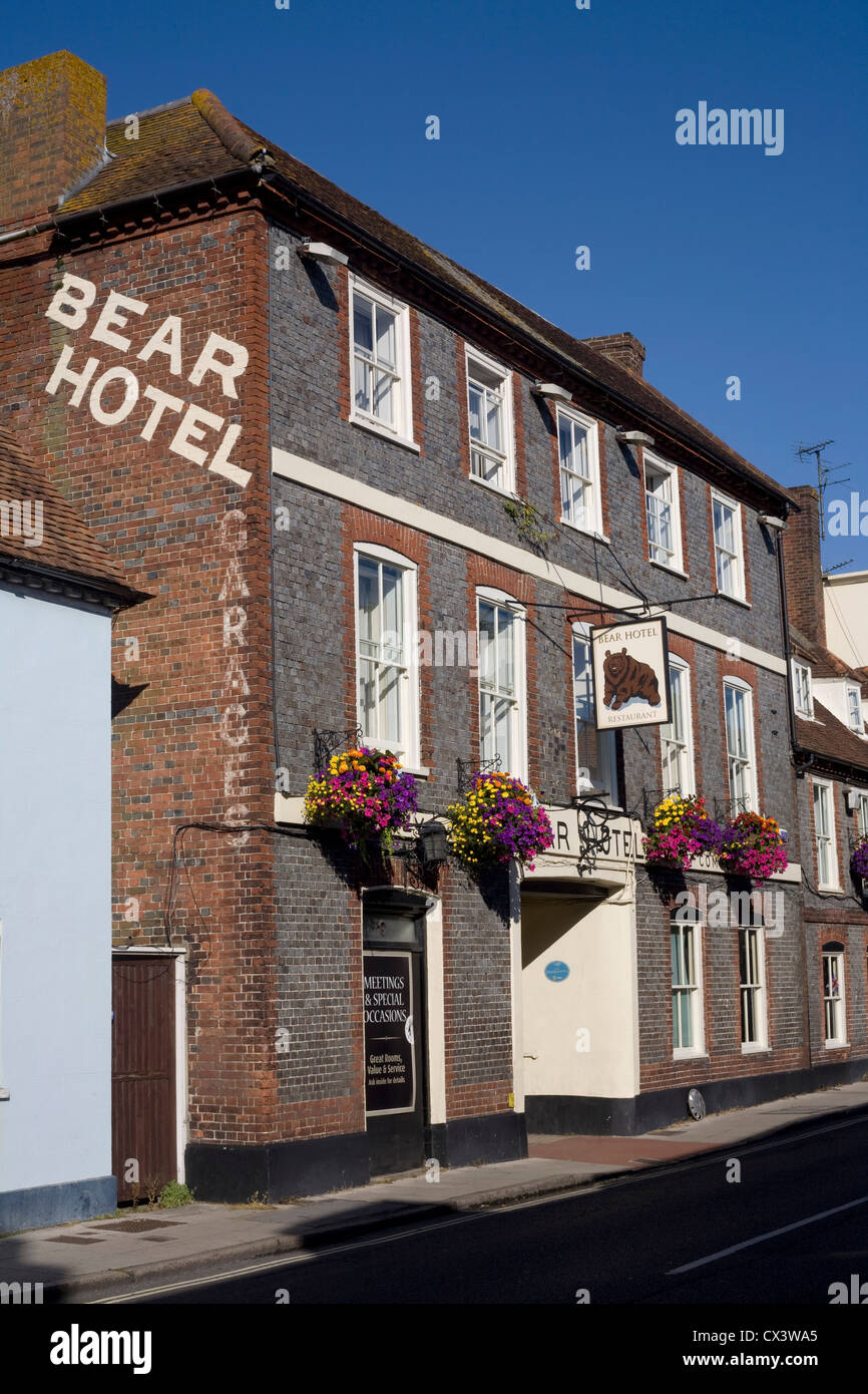 Bear Hotel sulla East Street, Havant, un tradizionale coaching inn Foto Stock