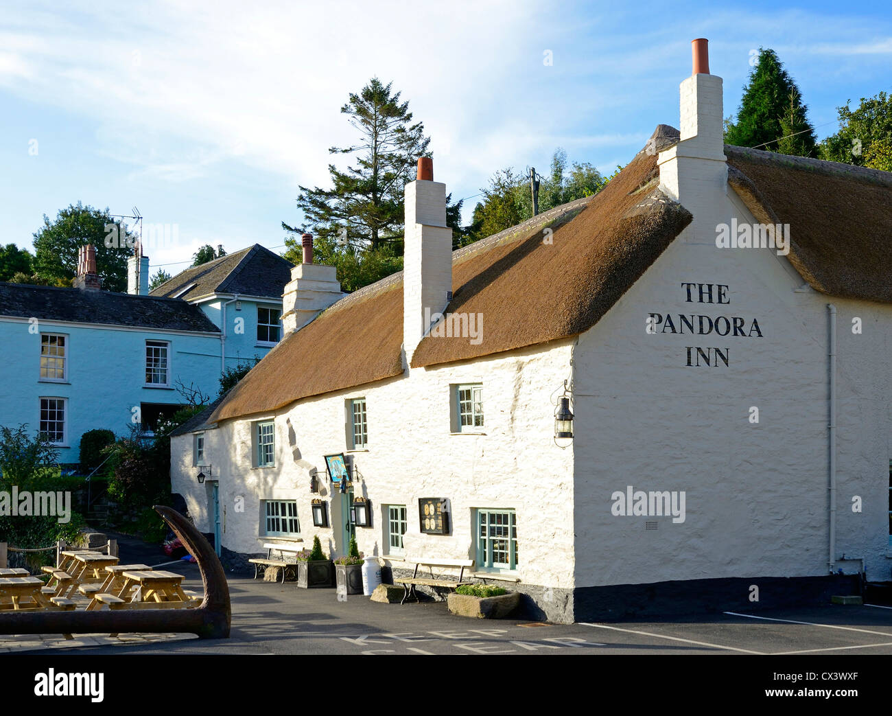 Il Pandora Inn at Restronguet Creek tra Falmouth e Truro in Cornovaglia, England, Regno Unito Foto Stock