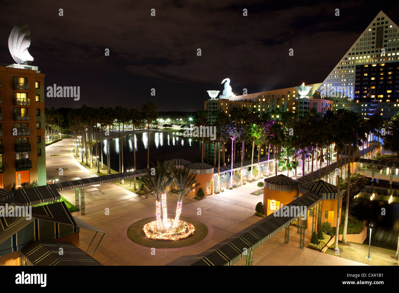 Swan e Dolphin hotel di notte Disneyland di Orlando in Florida Foto Stock
