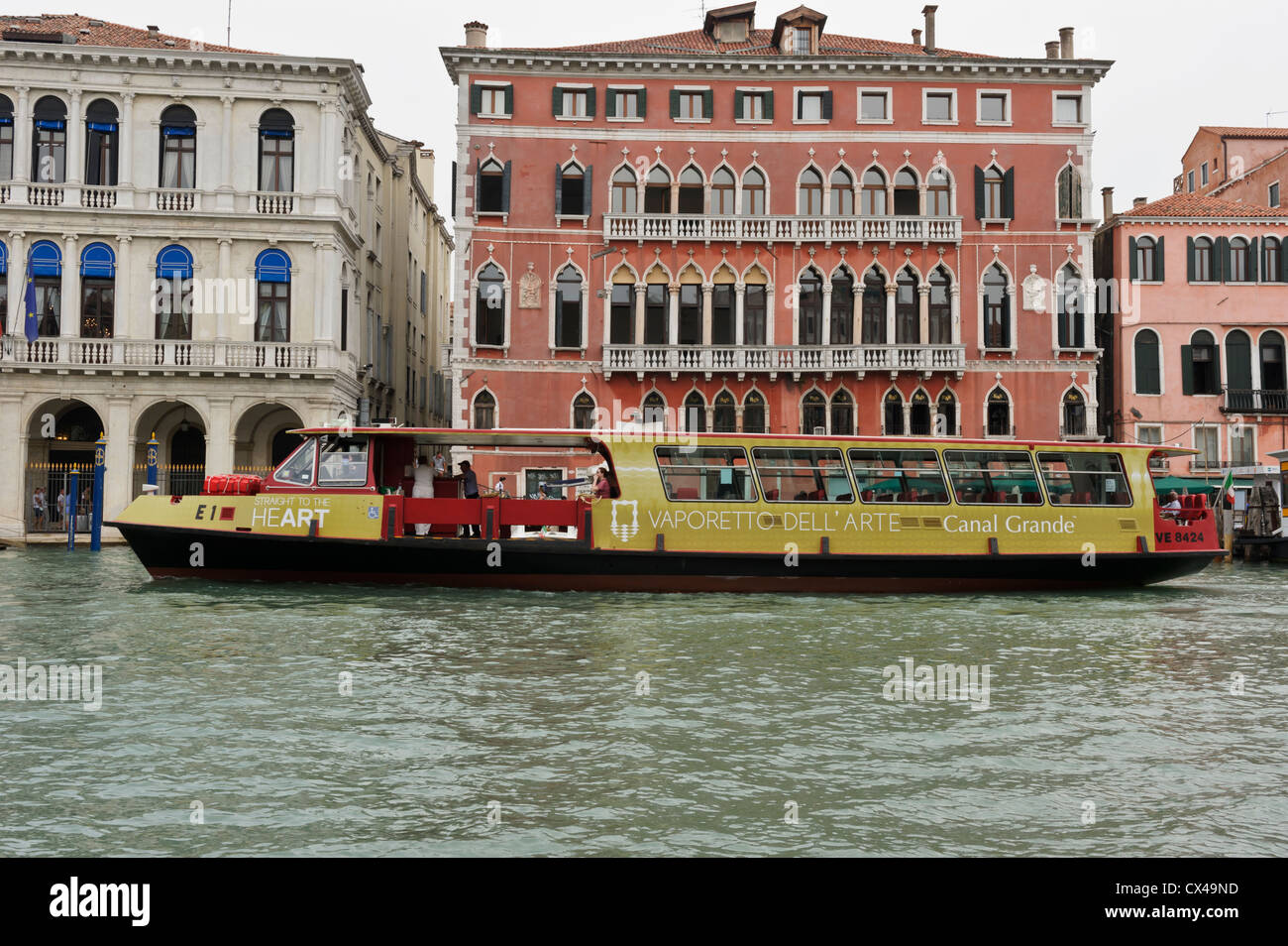 Il vaporetto, Grand Canal, Venezia, Italia. Foto Stock