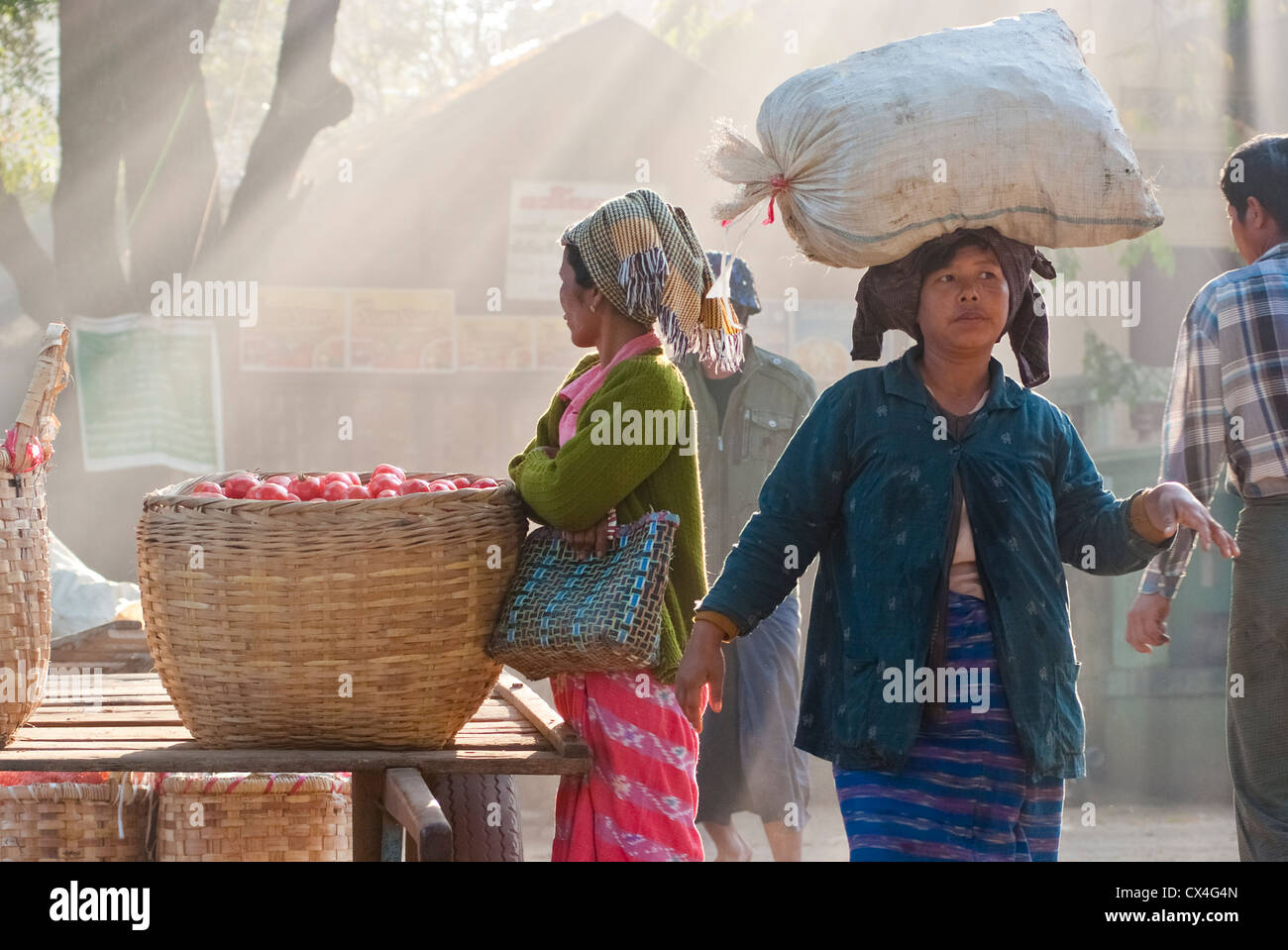 Il Nyaung-U mercato in Myanmar. Foto Stock