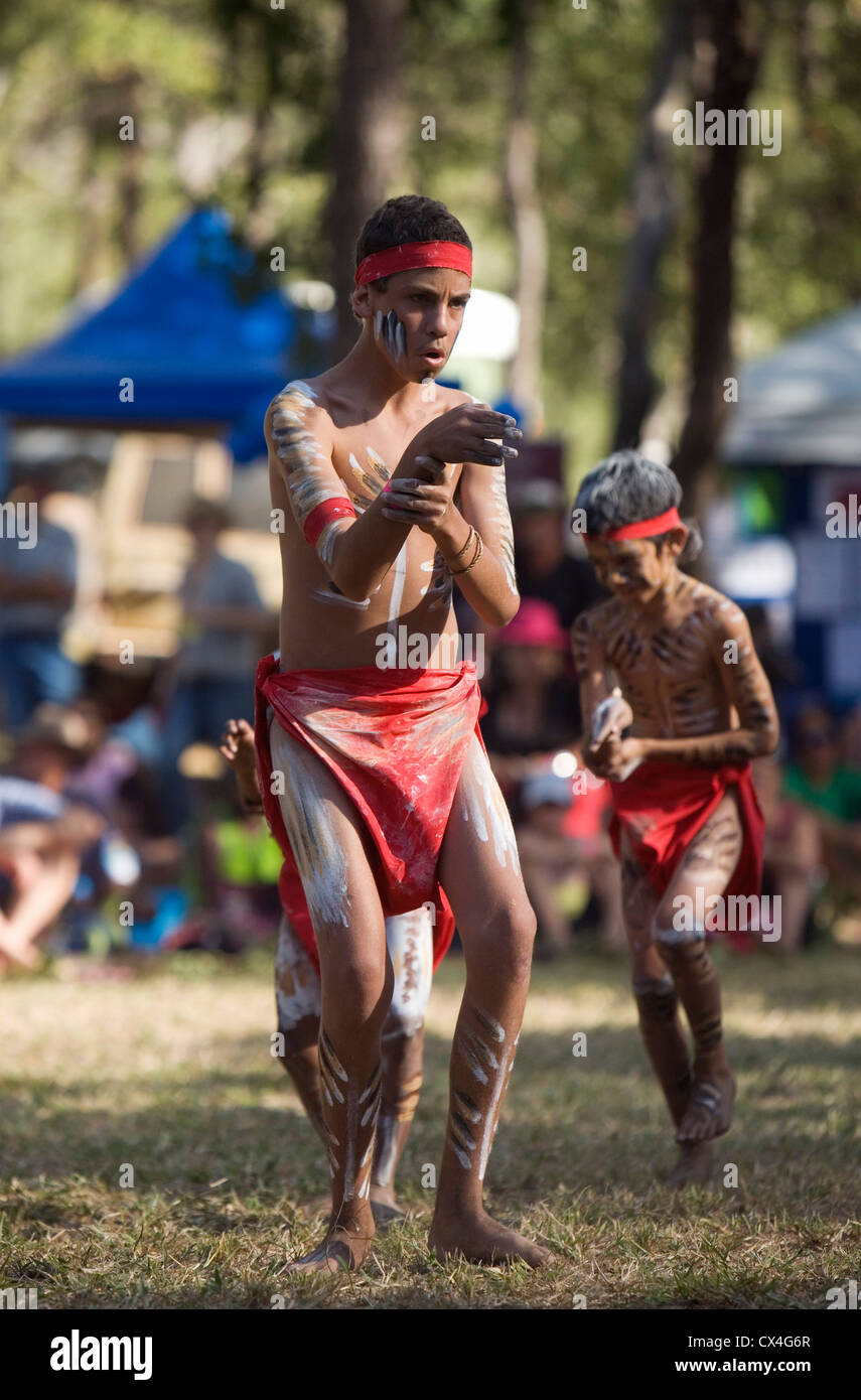 Danzatori indigeni Laura Aboriginal Dance Festival. Laura, Queensland, Australia Foto Stock