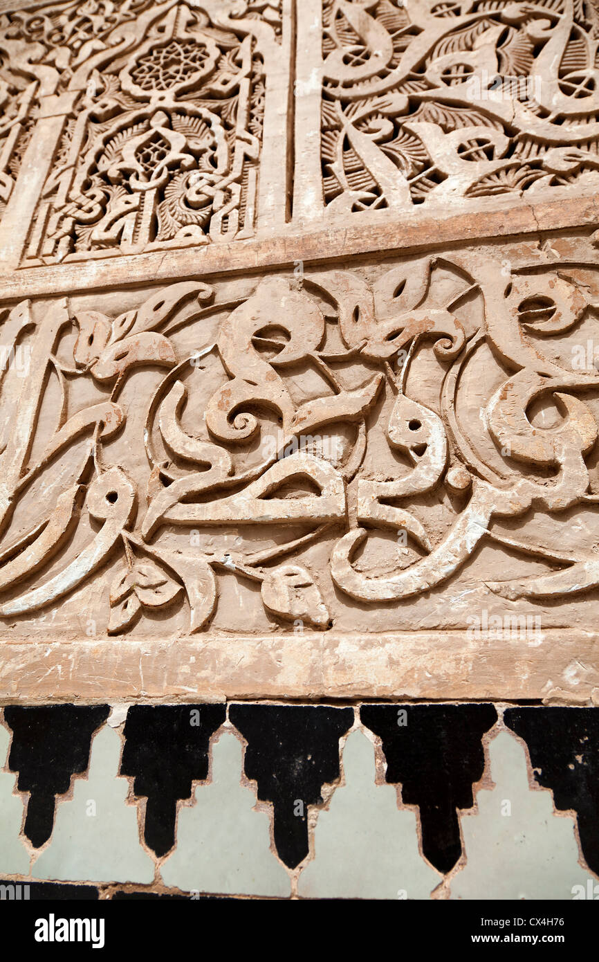La decorazione parietale nella medersa Ben Youssef, Marrakech, Marocco, 1 Aprile 2012 Foto Stock