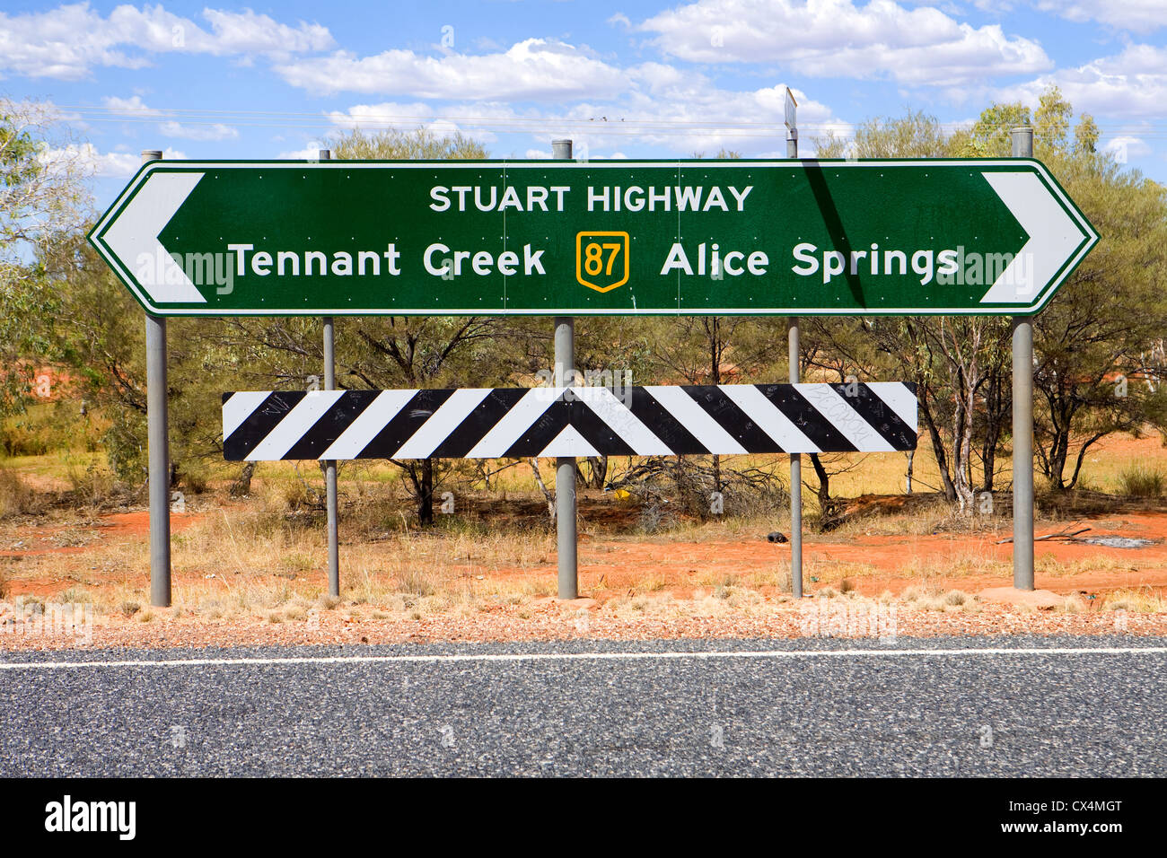 Stuart, autostrada, Australia, outback, deserto caldo, strada asfaltata, sun Foto Stock