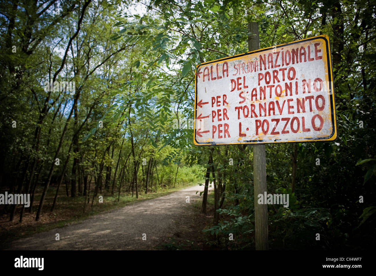 L'Italia, Lombardia, provincia di Varese, Lonate Pozzolo, Via Gaggio storica strada Foto Stock