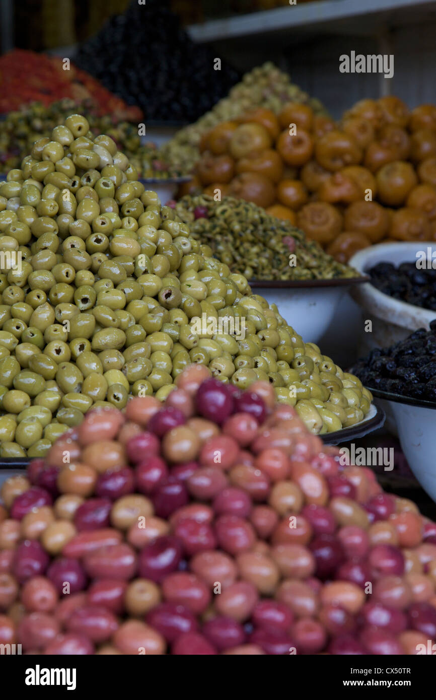 Le olive nei souks, antica medina, Marrakech, Marocco, Africa del nord Foto Stock
