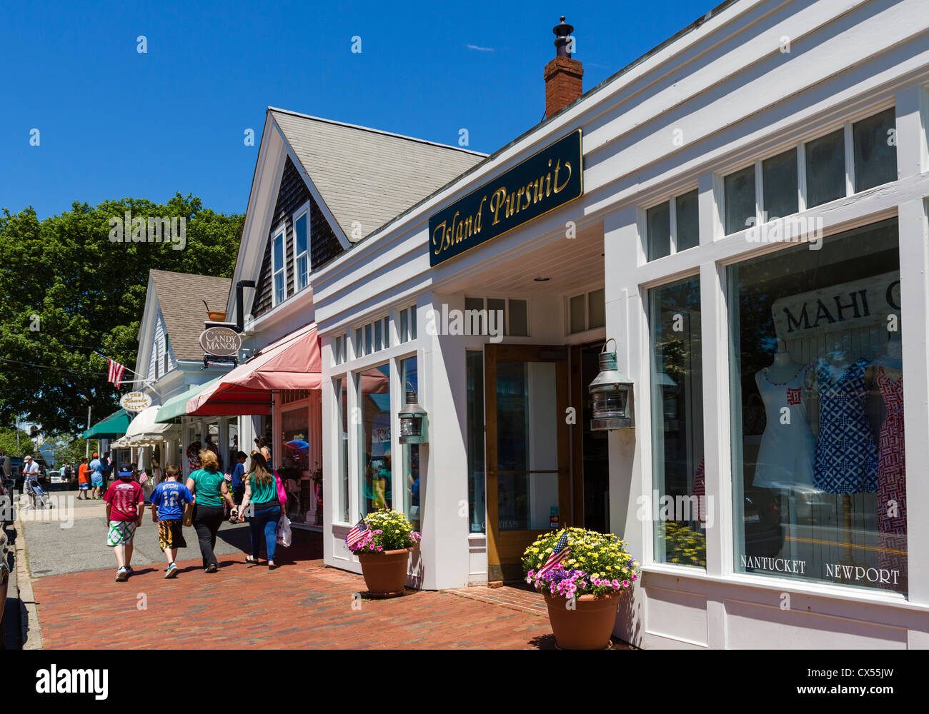Negozi sulla strada principale di Chatham, Cape Cod, Massachusetts, STATI UNITI D'AMERICA Foto Stock