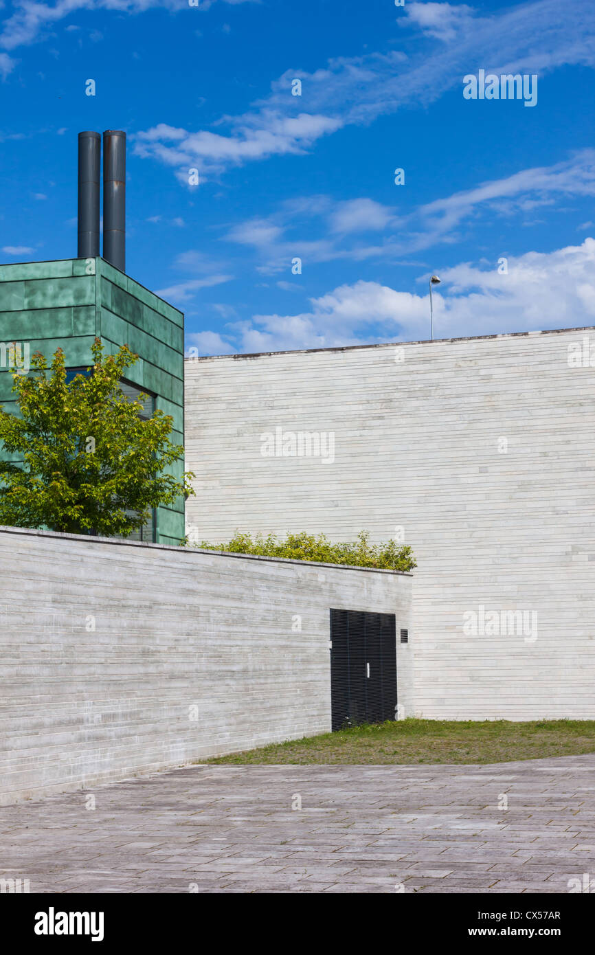 Tallinn museo KUMU con architettura moderna Foto Stock