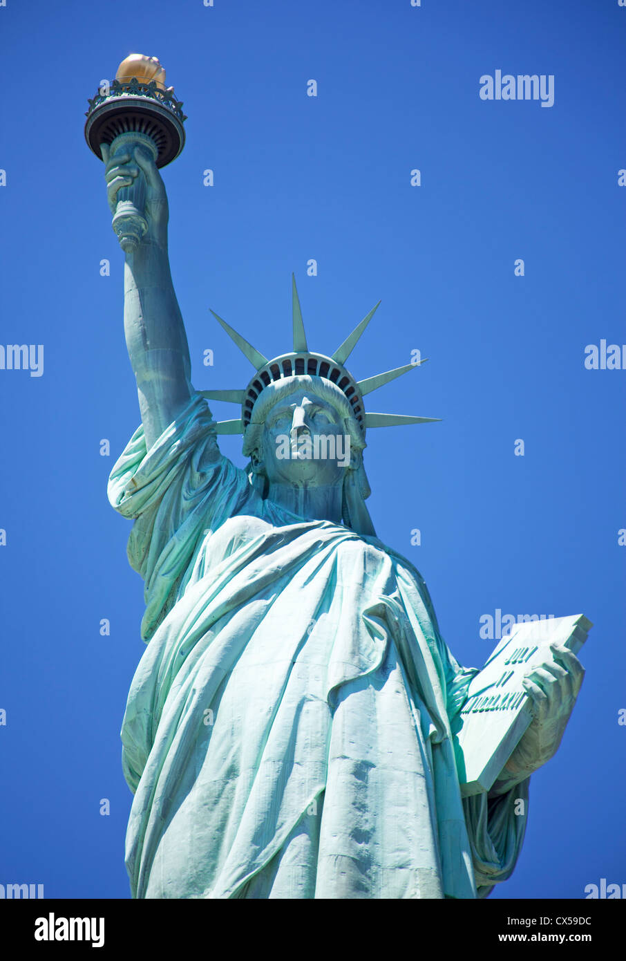 Statua della Libertà con il blu del cielo Foto Stock