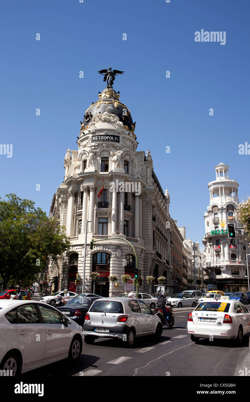 La metropoli edificio, inconfondibile in corrispondenza della forcella tra Alcala e Gran Via. Foto Stock