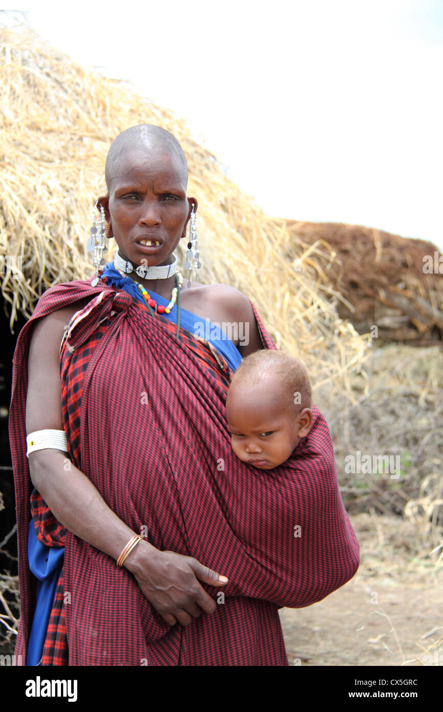 Il popolo Maasai, Serengeti National Park, Tanzania Africa Foto Stock