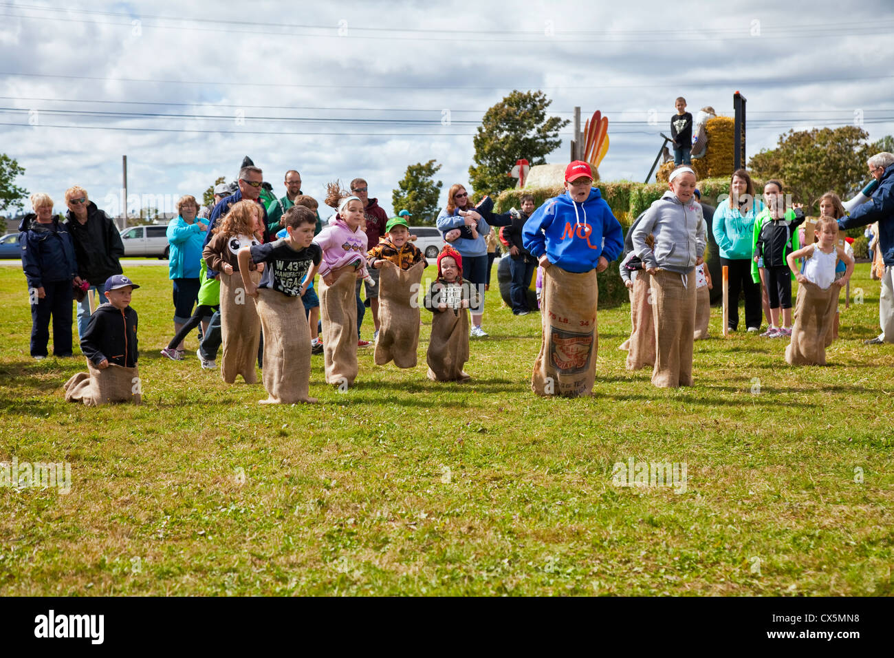 Attività per l'annuale Spaventapasseri Festival tenutosi a Summerside, Prince Edward Island, Canada. Foto Stock