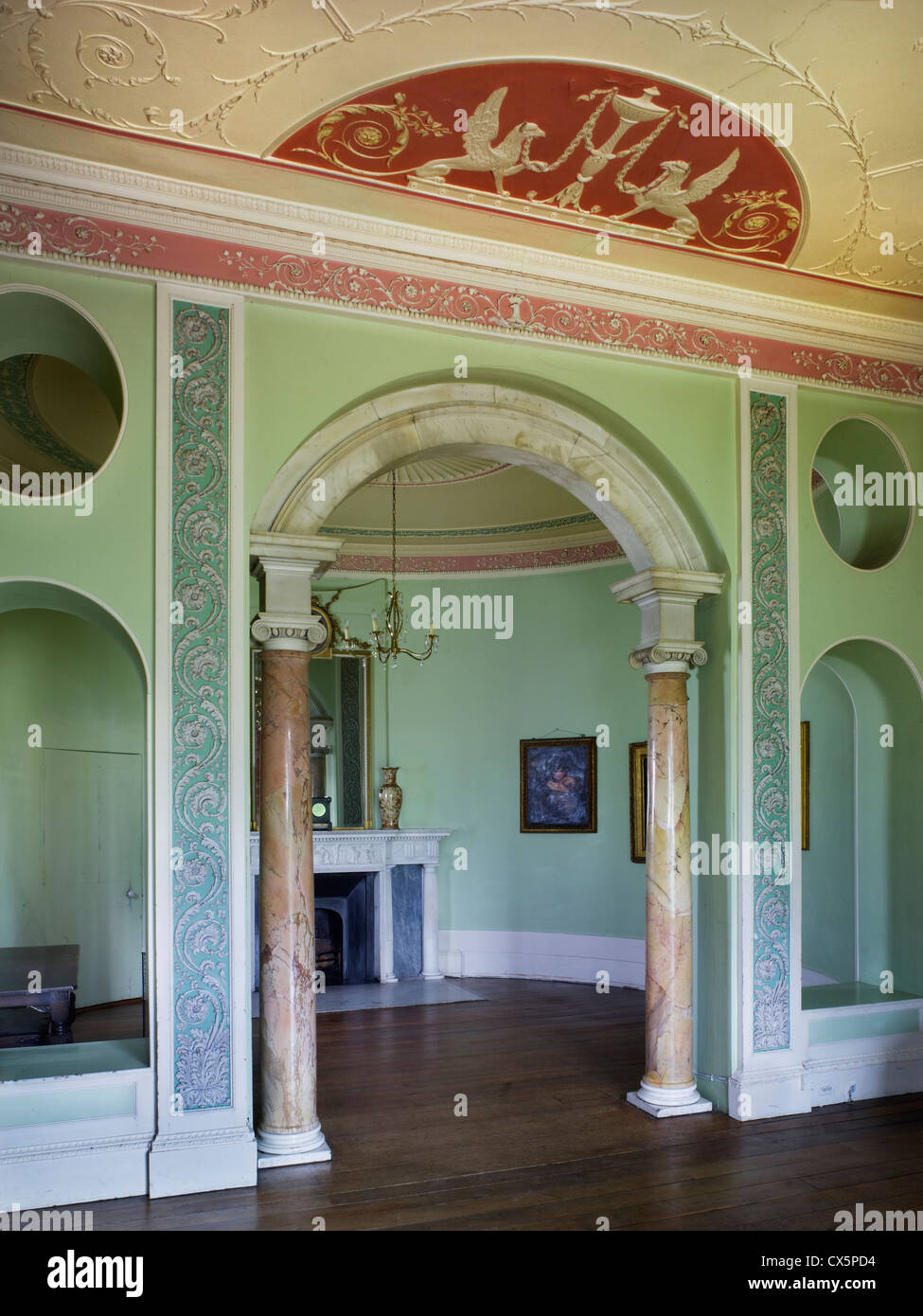 Cobham Hall, Kent. Neo-classico vestibolo centrale Foto Stock