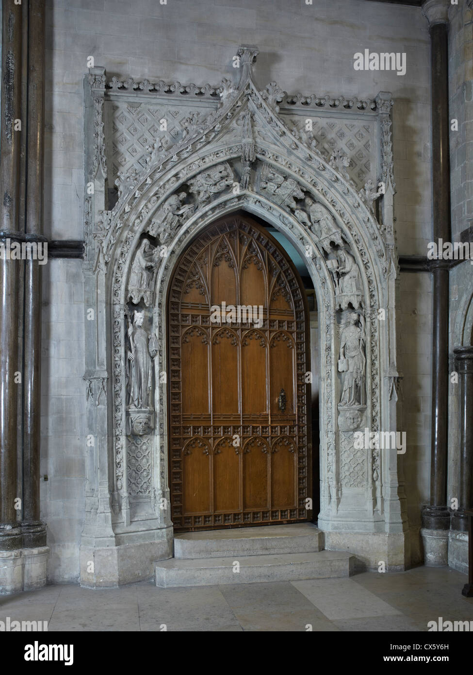 Rochester Cathedral Chapter House porta Foto Stock