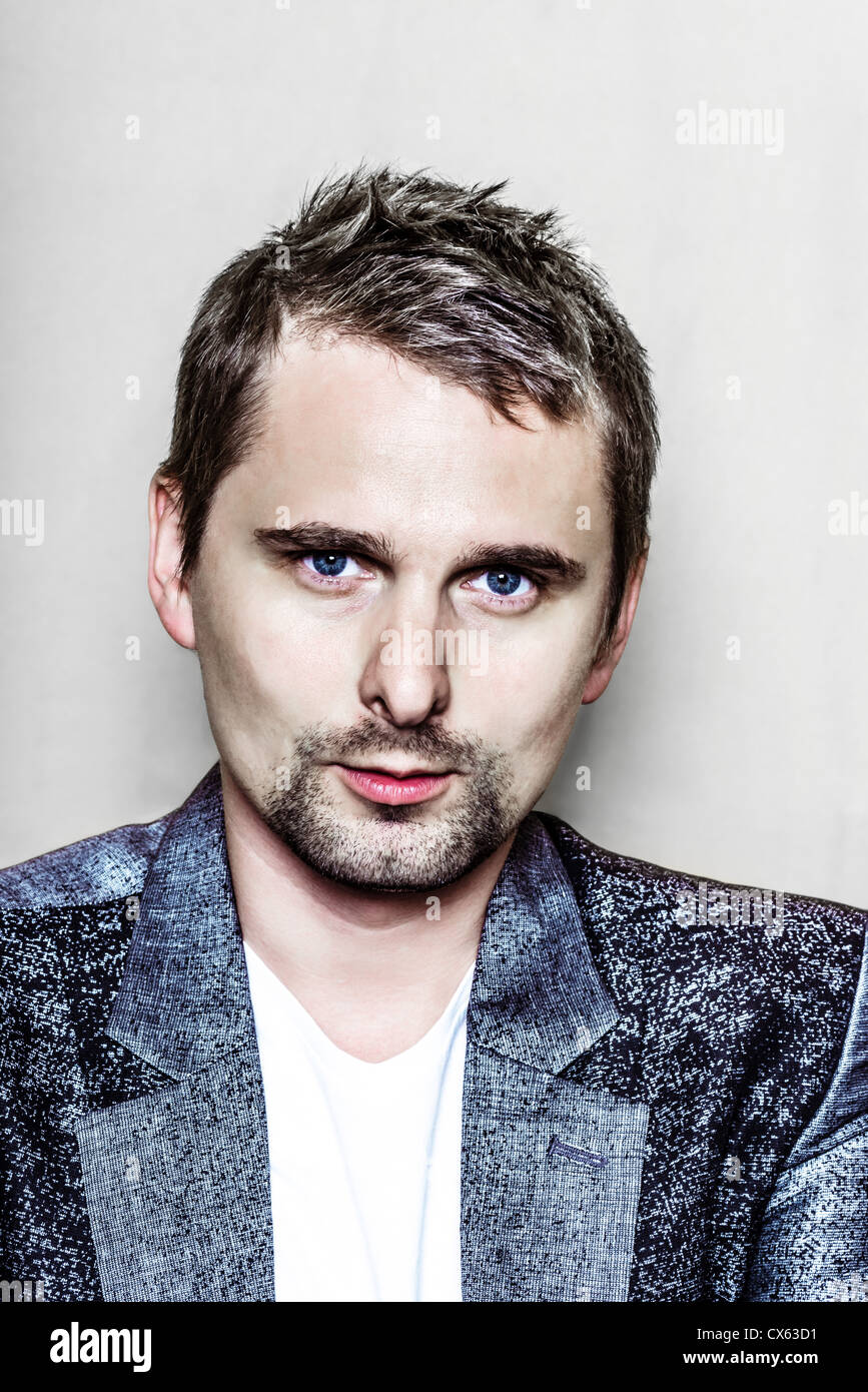 Parigi, Francia - Luglio 04, 2012: ritratto del rock inglese Musa Gruppo cantante Matthew Bellamy a Parigi il 4 luglio 2012 Foto Stock