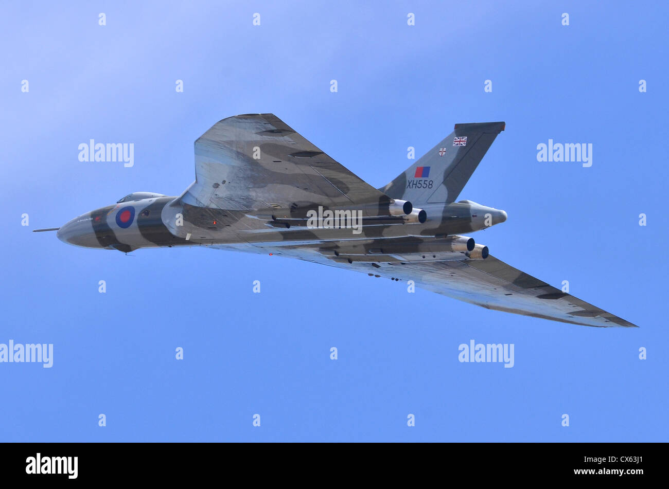 Avro Vulcan B2 in RAF iscrizioni di visualizzazione a Duxford Airshow 2012 Foto Stock