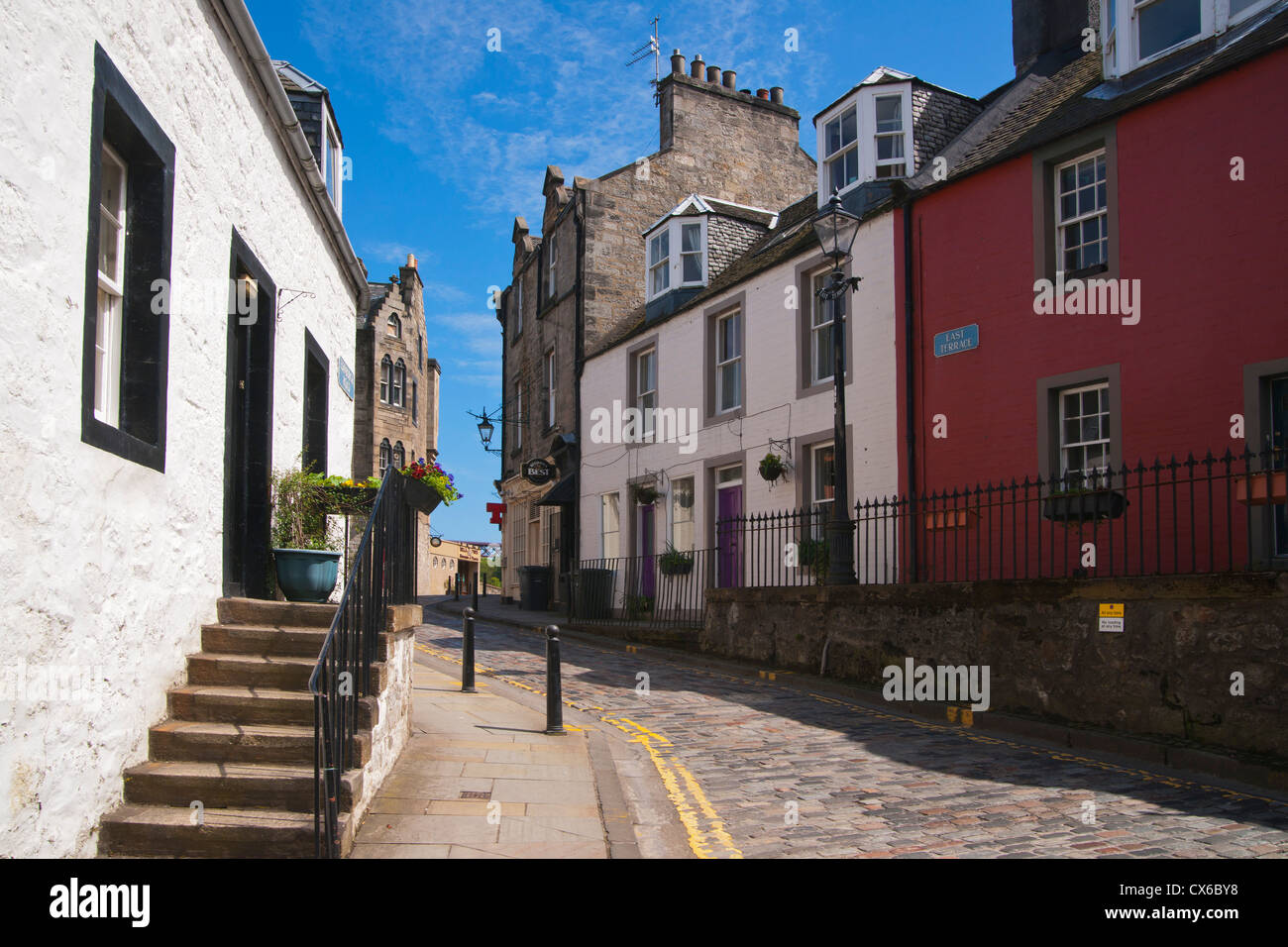 High Street, South Queensferry, Edimburgo, Scozia, Regno Unito Foto Stock